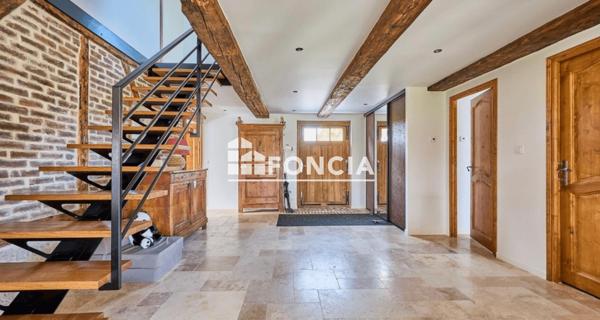 À vendre Maison 9 pièces 273 m² - ÉQuemauville 14600