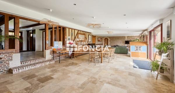 À vendre Maison 9 pièces 273 m² - ÉQuemauville 14600