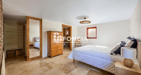 À vendre Maison 9 pièces 273 m² - ÉQuemauville 14600