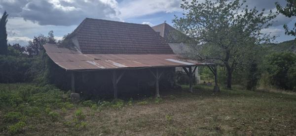 Maison à vendre |  Lacave |  1 pièce | 65 m²