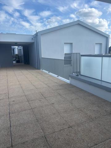 Appartement   T3 type attique esprit maison