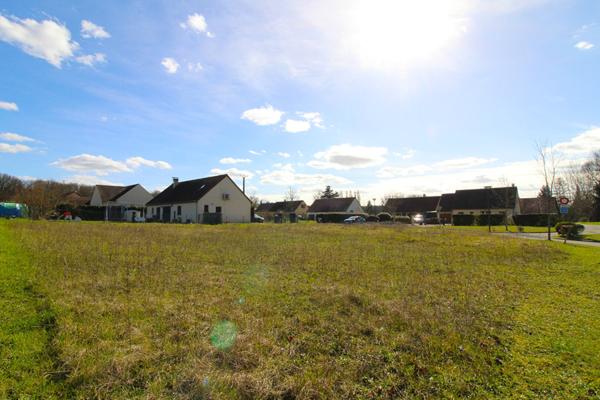 Terrain Le Controis En Sologne 911 m2