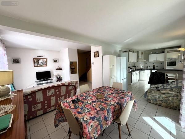 Maison à vendre à Courseulles-sur-Mer dans le Calvados (14470), ref : 10615/198