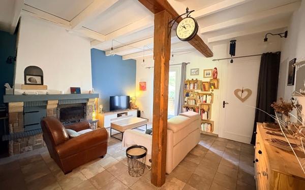 Maison à vendre    5 pièces •  Solliès-Toucas