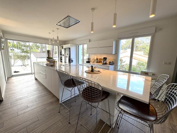 Quartier de Suzac, villa d'exception avec piscine