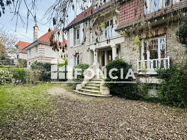 Location Maison 7 pièces 157.94 m² - Montmorency 95160