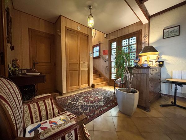 Maison familiale traditionnelle sur les hauteurs de Barby dans un cadre privilégié avce vue imprenable