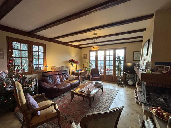 Maison familiale traditionnelle sur les hauteurs de Barby dans un cadre privilégié avce vue imprenable