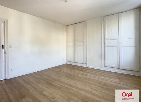 Appartement à louer  1 pièce • 52,27 m2 Montluçon