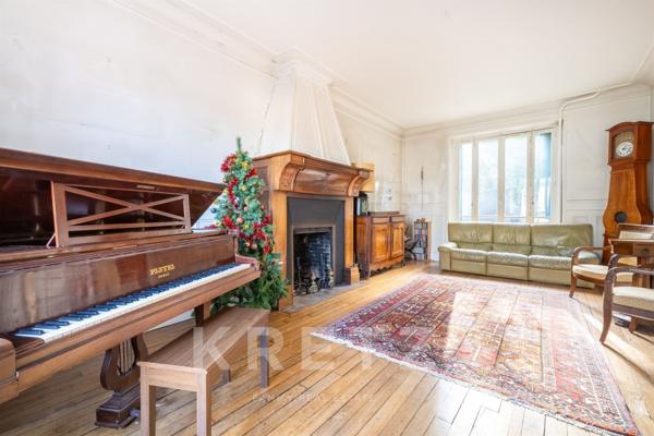 Maison familiale avec dépendance – Proximité immédiate du RER