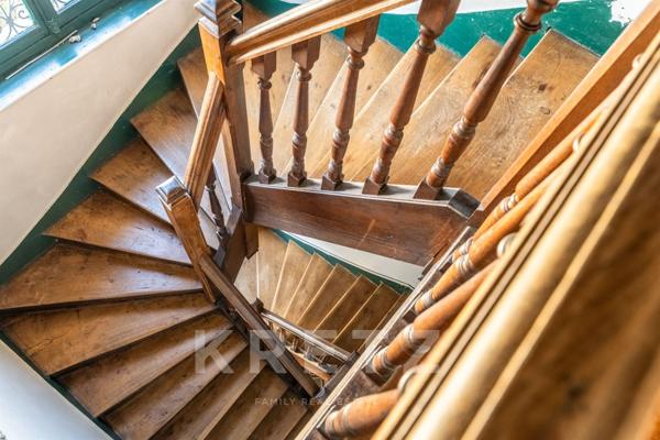 Maison familiale avec dépendance – Proximité immédiate du RER