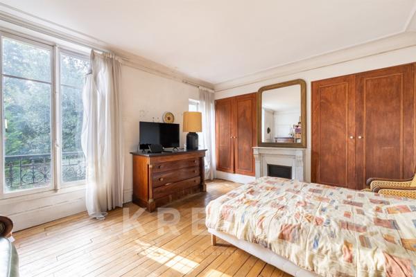 Maison familiale avec dépendance – Proximité immédiate du RER