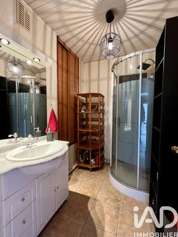 Appartement à vendre 4 pièces 87 m² Aubagne