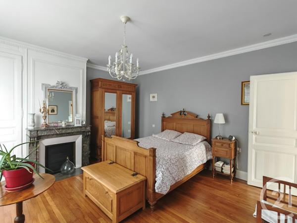 Maison à vendre  11 pièces - 220 m2 CHALONS EN CHAMPAGNE - 51