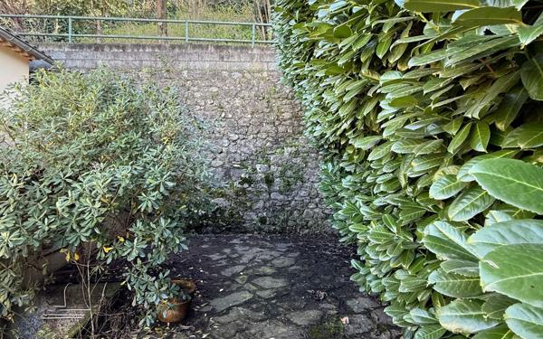 Maison à vendre    2 pièces •  Joyeuse