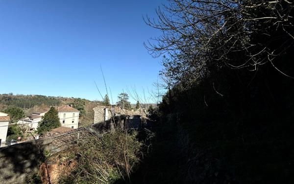 Maison à vendre    2 pièces •  Joyeuse