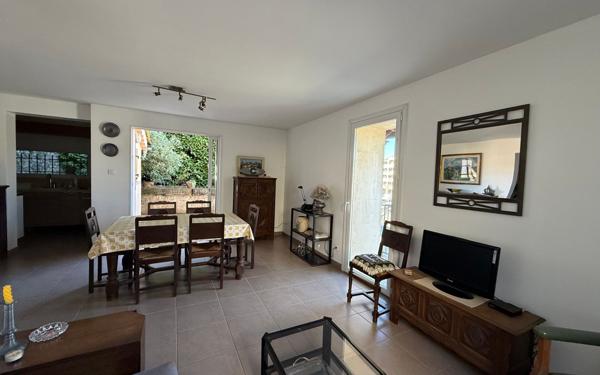 Maison à vendre    2 pièces •  Joyeuse