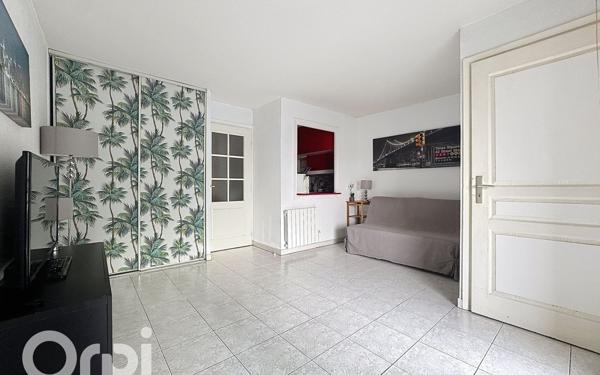 Appartement à vendre    2 pièces • 30 m2 Fréjus