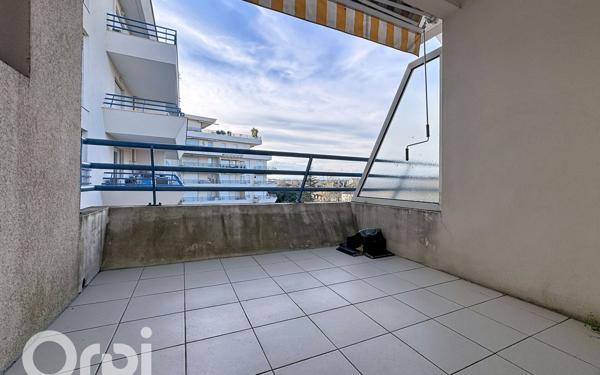 Appartement à vendre    2 pièces • 30 m2 Fréjus