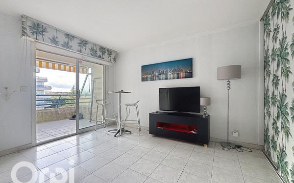Appartement à vendre    2 pièces • 30 m2 Fréjus