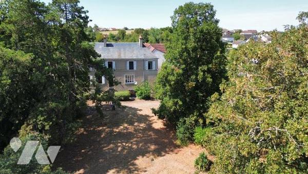 Maison de Maître  avec Parc et Dépendances