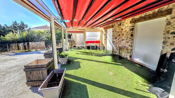 A SAISIR - BÂTIMENT DE 230 M2 AVEC TERRAIN DE 2700 M2 EN PARTIE CONSTRUCTIBLE- VUE ETANGS - PROCHE PLAGES LA F