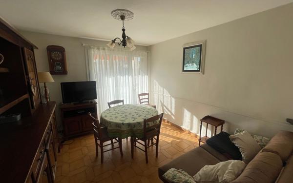 Appartement à vendre    3 pièces • 60 m2 La Seyne-sur-Mer
