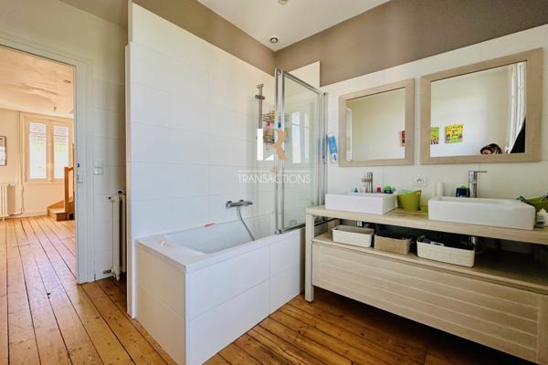 La Rochelle (17000) La Genette - Jolie maison de caractère avec beau jardin