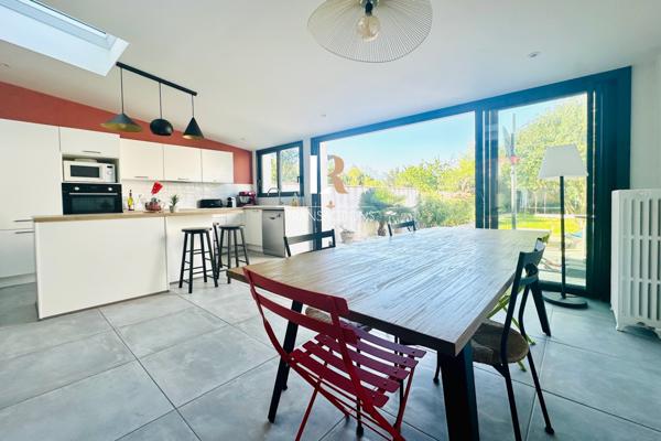 La Rochelle (17000) La Genette - Jolie maison de caractère avec beau jardin