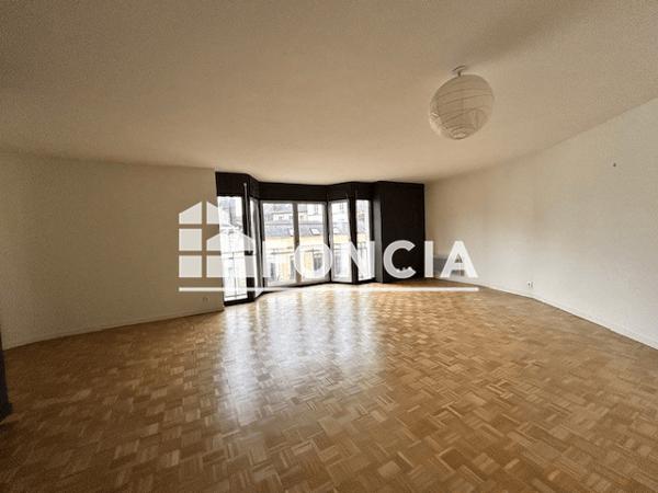 Location Appartement 3 pièces 99 m² - 12 RUE MORAND Rouen 76000