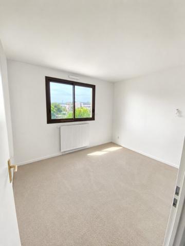 Appartement
                                                                                                                                                                                                                                                                                                                        4 pièce(s)                                                                                                                                                                                                          2 chambre(s)                                                                                                                                                                                                          78.33  m²