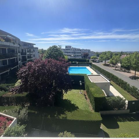 Appartement
                                                                                                                                                                                                                                                                                                                        4 pièce(s)                                                                                                                                                                                                          2 chambre(s)                                                                                                                                                                                                          78.33  m²