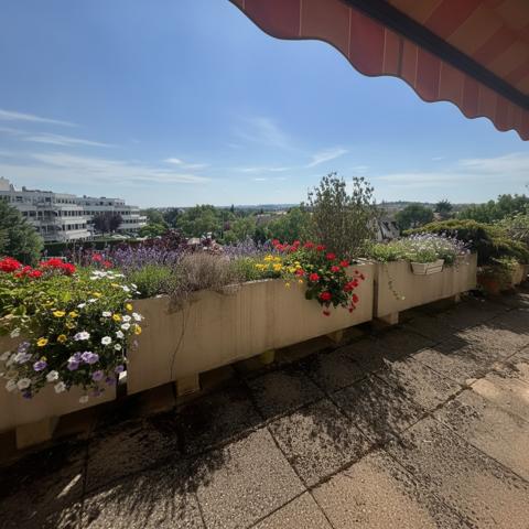 Appartement
                                                                                                                                                                                                                                                                                                                        4 pièce(s)                                                                                                                                                                                                          2 chambre(s)                                                                                                                                                                                                          78.33  m²