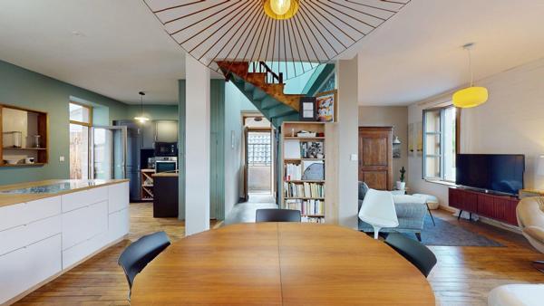 Maison en pierre rénovée avec jardin et garage – Brive-la-Gaillarde