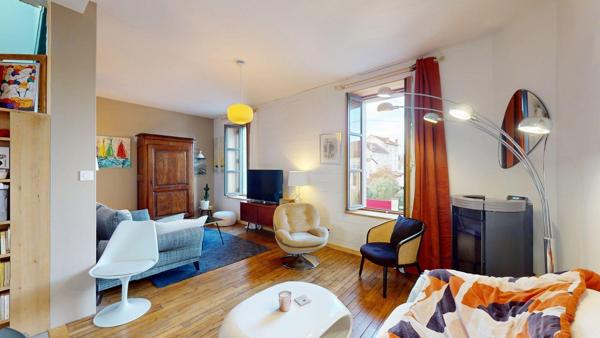 Maison en pierre rénovée avec jardin et garage – Brive-la-Gaillarde