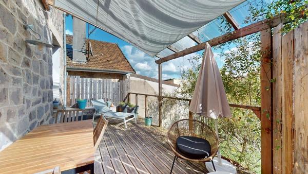 Maison en pierre rénovée avec jardin et garage – Brive-la-Gaillarde