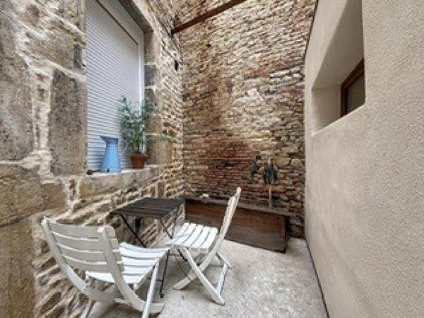 Appartement
                                                                                                                                                                                                                                                                                                                        1 pièce(s)                                                                                                                                                                                                          1 chambre(s)                                                                                                                                                                                                          29  m²