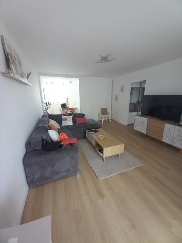 Appartement
                                                                                                                                                                                                                                                                                                                        4 pièce(s)                                                                                                                                                                                                          3 chambre(s)                                                                                                                                                                                                          82  m²