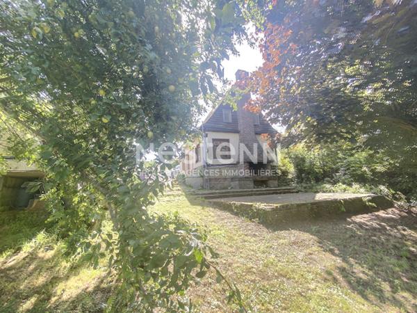 MAISON A VENDRE A COMMENCHON (Aisne) - CONSTRUITE EN 1848 - RENOVEE - POSSIBILITE DE CREER UN GITE OU CHAMBRE D'HOTES - SUR TERRAIN DE 1133 M² + UNE MAISON INDEPENDANTE - 180 M² HABITABLE POUR L'ENSEMBLE