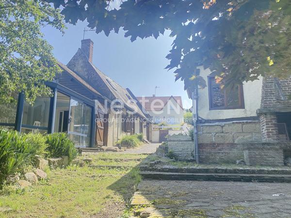 MAISON A VENDRE A COMMENCHON (Aisne) - CONSTRUITE EN 1848 - RENOVEE - POSSIBILITE DE CREER UN GITE OU CHAMBRE D'HOTES - SUR TERRAIN DE 1133 M² + UNE MAISON INDEPENDANTE - 180 M² HABITABLE POUR L'ENSEMBLE