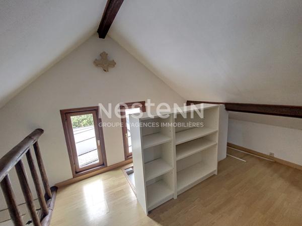 MAISON A VENDRE A COMMENCHON (Aisne) - CONSTRUITE EN 1848 - RENOVEE - POSSIBILITE DE CREER UN GITE OU CHAMBRE D'HOTES - SUR TERRAIN DE 1133 M² + UNE MAISON INDEPENDANTE - 180 M² HABITABLE POUR L'ENSEMBLE