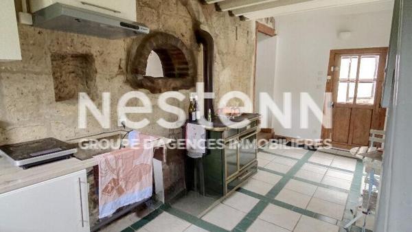 MAISON A VENDRE A COMMENCHON (Aisne) - CONSTRUITE EN 1848 - RENOVEE - POSSIBILITE DE CREER UN GITE OU CHAMBRE D'HOTES - SUR TERRAIN DE 1133 M² + UNE MAISON INDEPENDANTE - 180 M² HABITABLE POUR L'ENSEMBLE