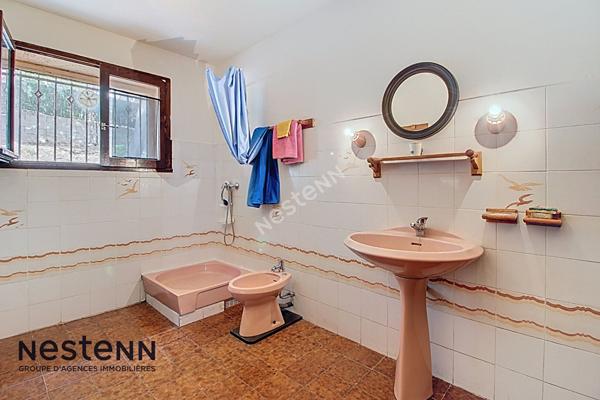 Maison Les Pennes Mirabeau 5 pièces 141m² avec garage et parcelle de terrain de 2337m²