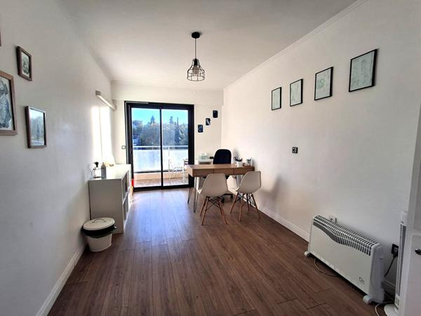 Vence 3 pièces de 57.06 m² avec balcon, parking.