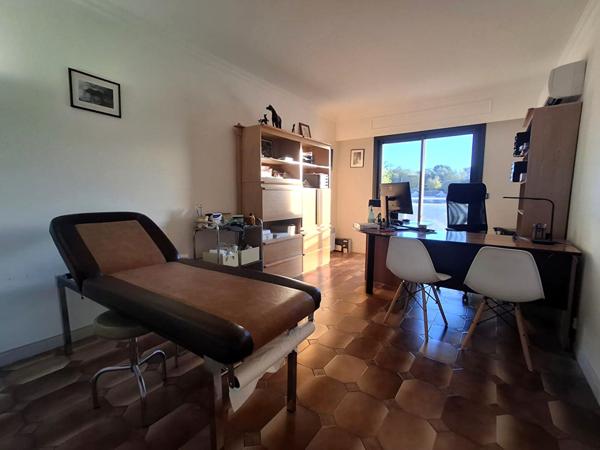 Vence 3 pièces de 57.06 m² avec balcon, parking.