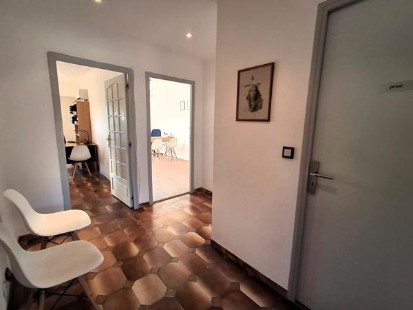 Vence 3 pièces de 57.06 m² avec balcon, parking.