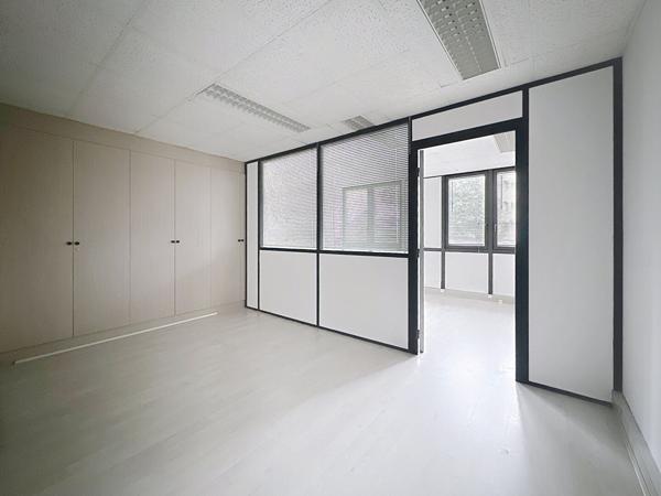 Saint-Germain-en-Laye ? Bureaux 200 m² ? 7 bureaux ? Centre-ville