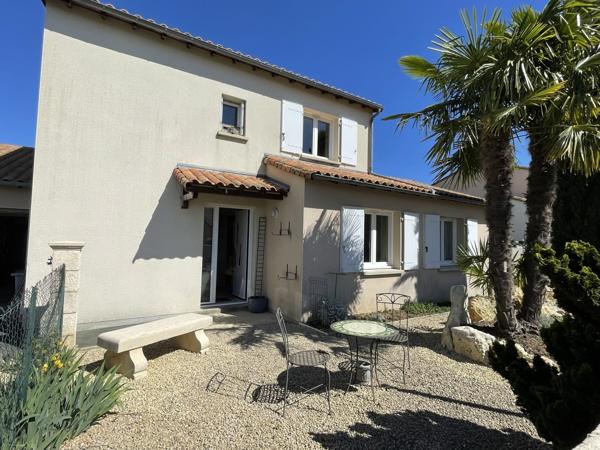 MAISON 4 CHAMBRES ET UN BUREAU