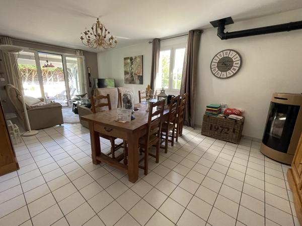 MAISON 4 CHAMBRES ET UN BUREAU