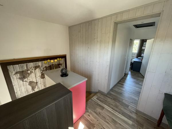 MAISON 4 CHAMBRES ET UN BUREAU